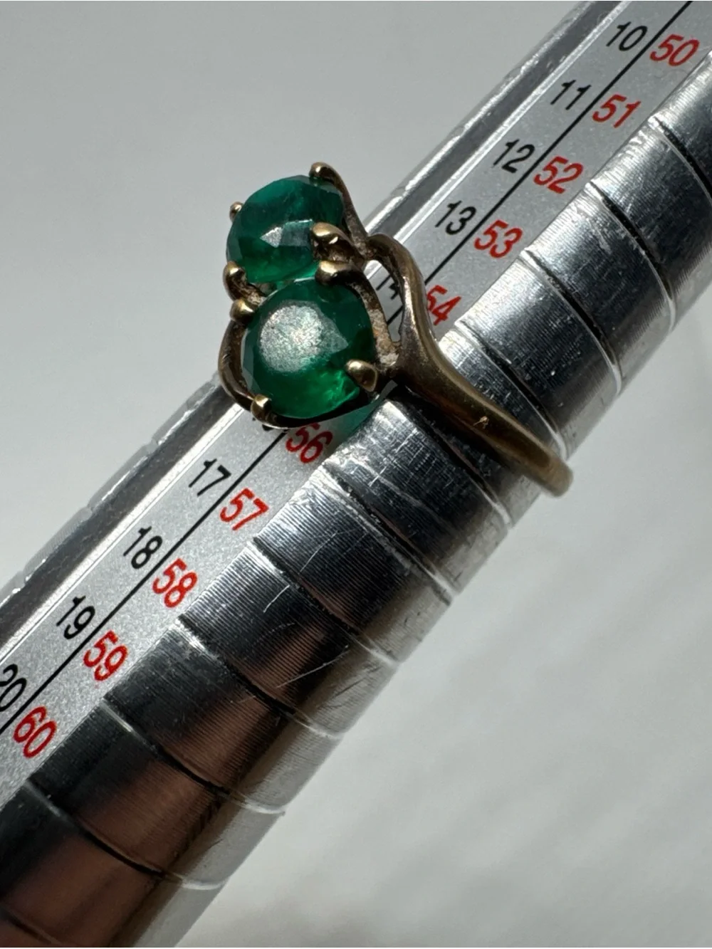 Vintage 10K Yellow Gold Green Paste Two Round Stones Size 7 Ring 2.2g Antique
